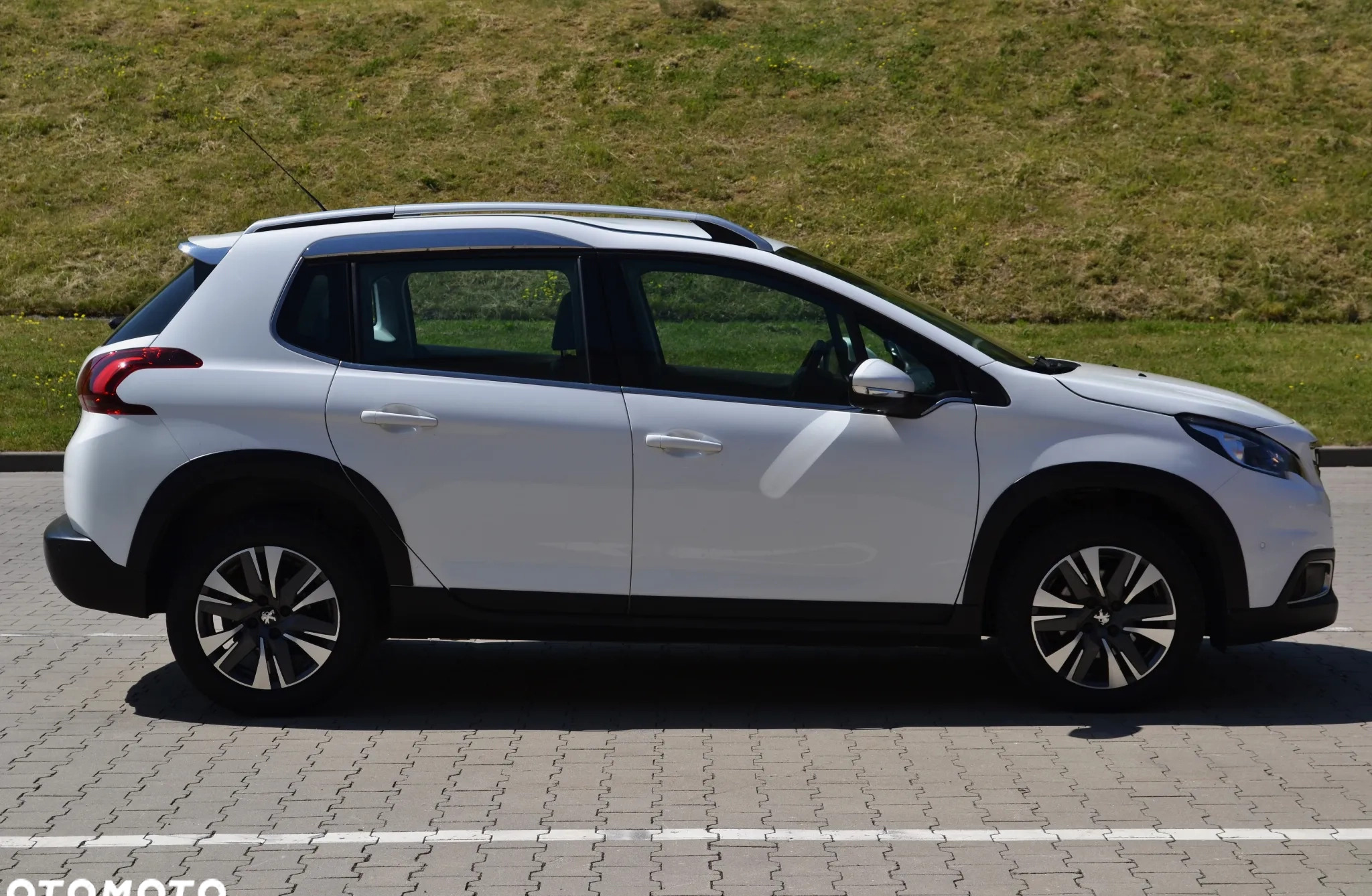 Peugeot 2008 cena 49900 przebieg: 138000, rok produkcji 2018 z Gdańsk małe 781